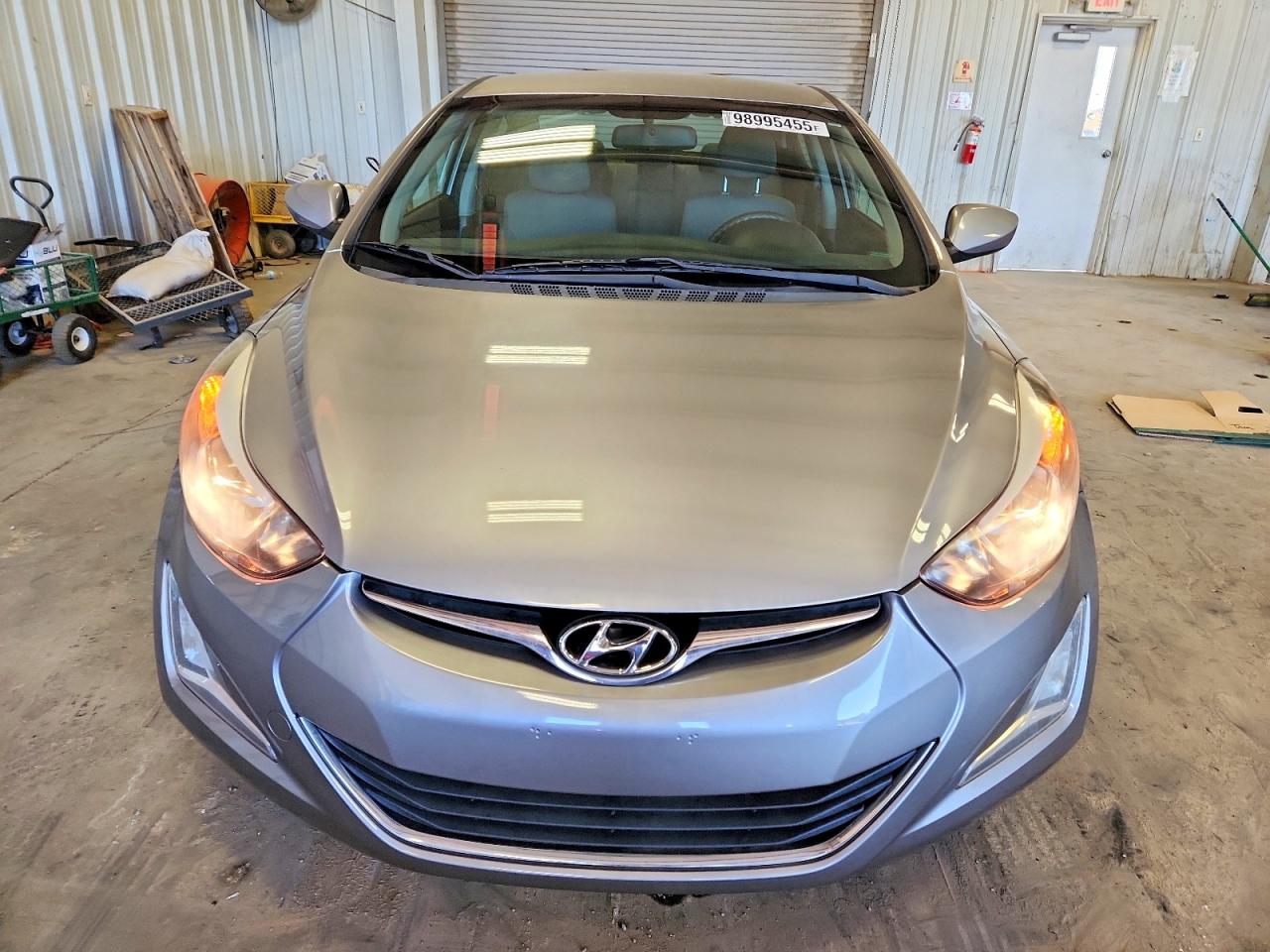 2014 HYUNDAI ELANTRA SE photo 5