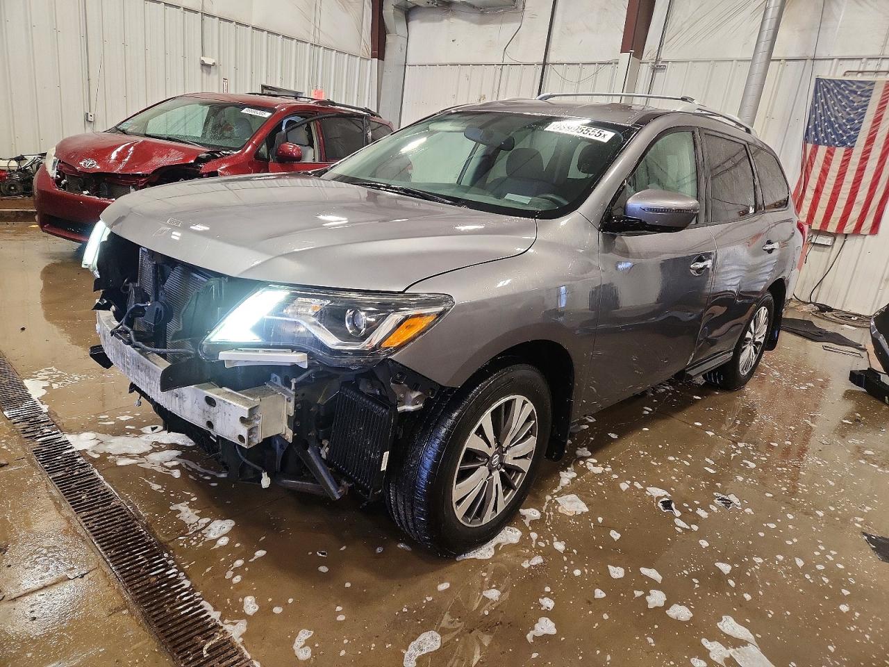 2017 NISSAN PATHFINDER