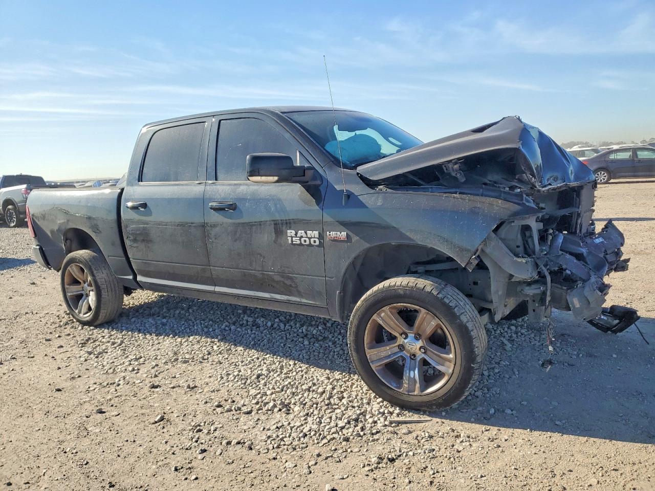 2016 RAM 1500 SPORT photo 7