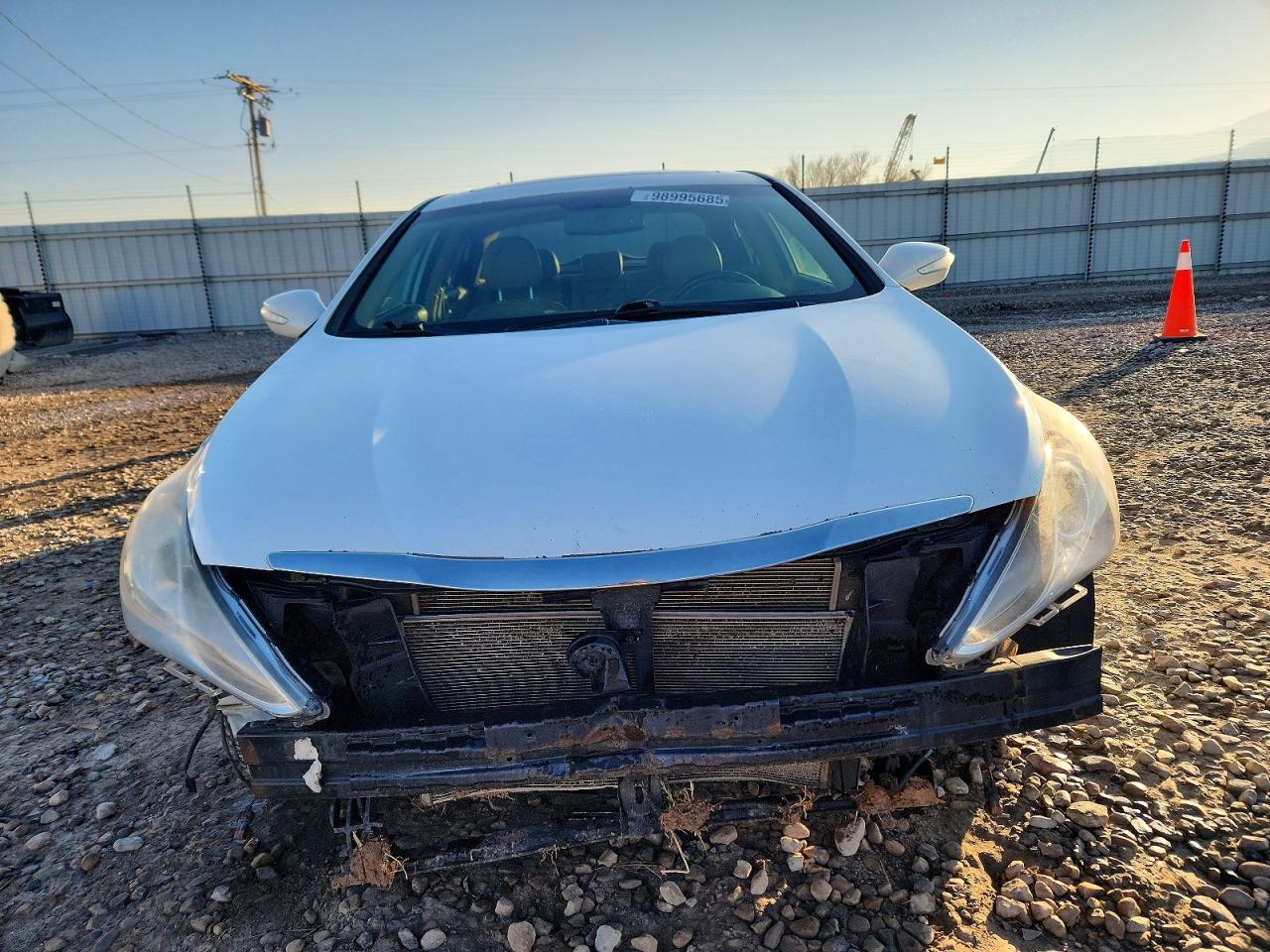2013 HYUNDAI SONATA SE photo 5