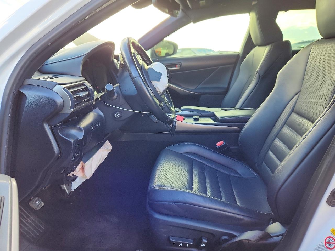 2018 LEXUS IS 350 photo 7