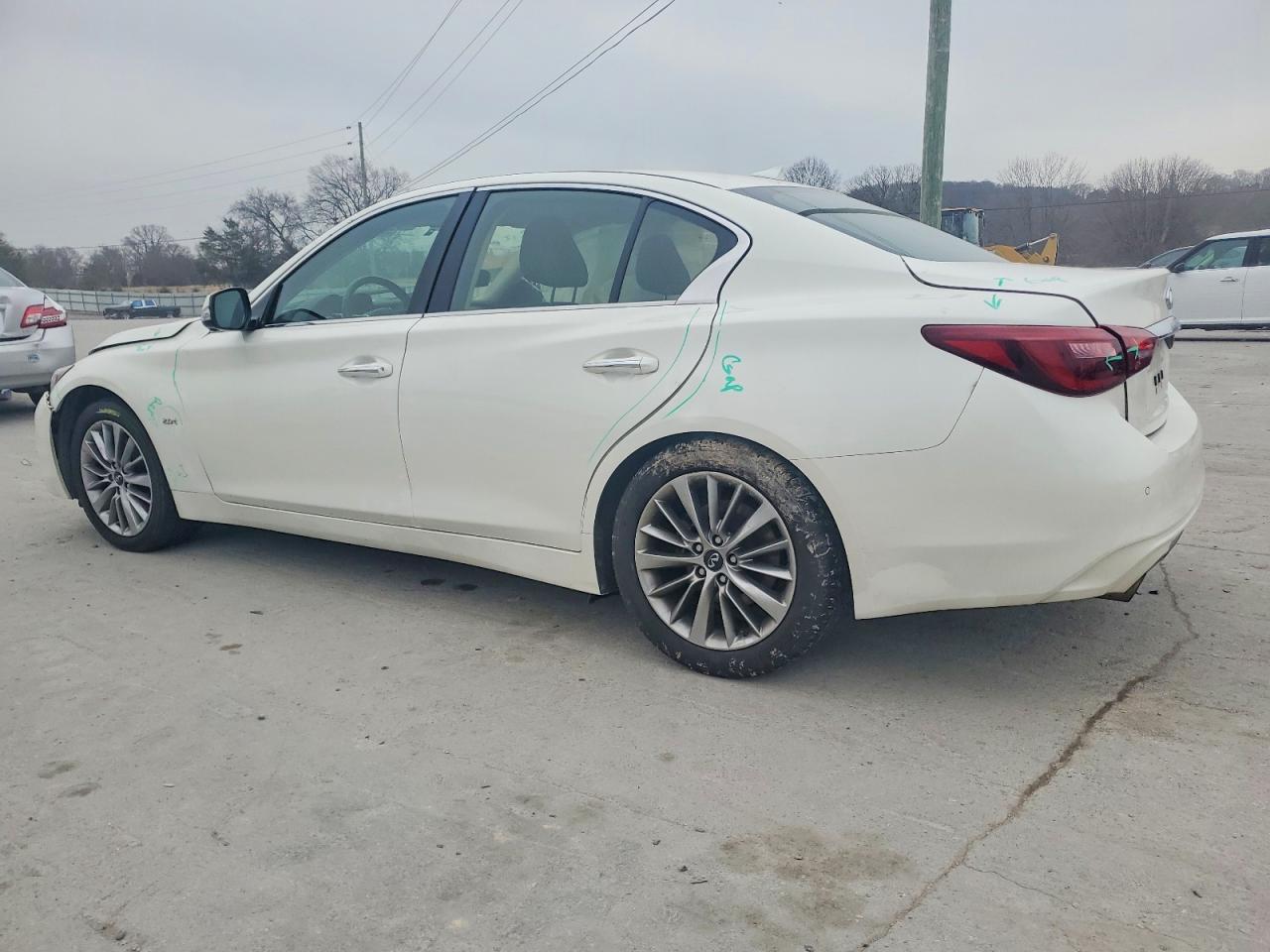 2018 INFINITI Q50 PURE photo 3