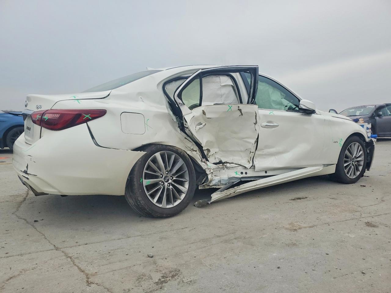2018 INFINITI Q50 PURE photo 5