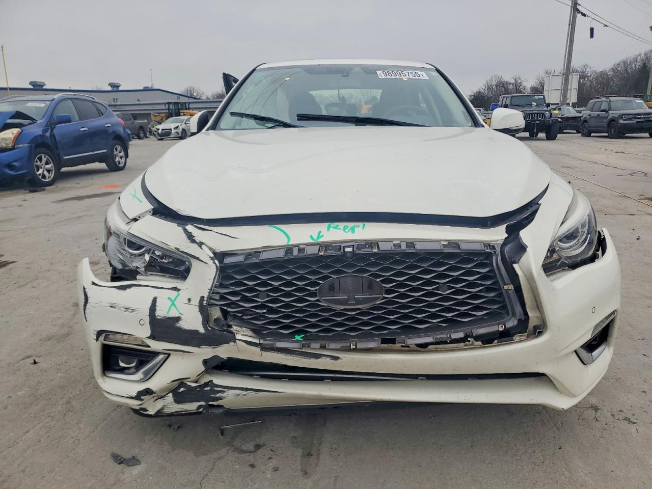 2018 INFINITI Q50 PURE photo 9