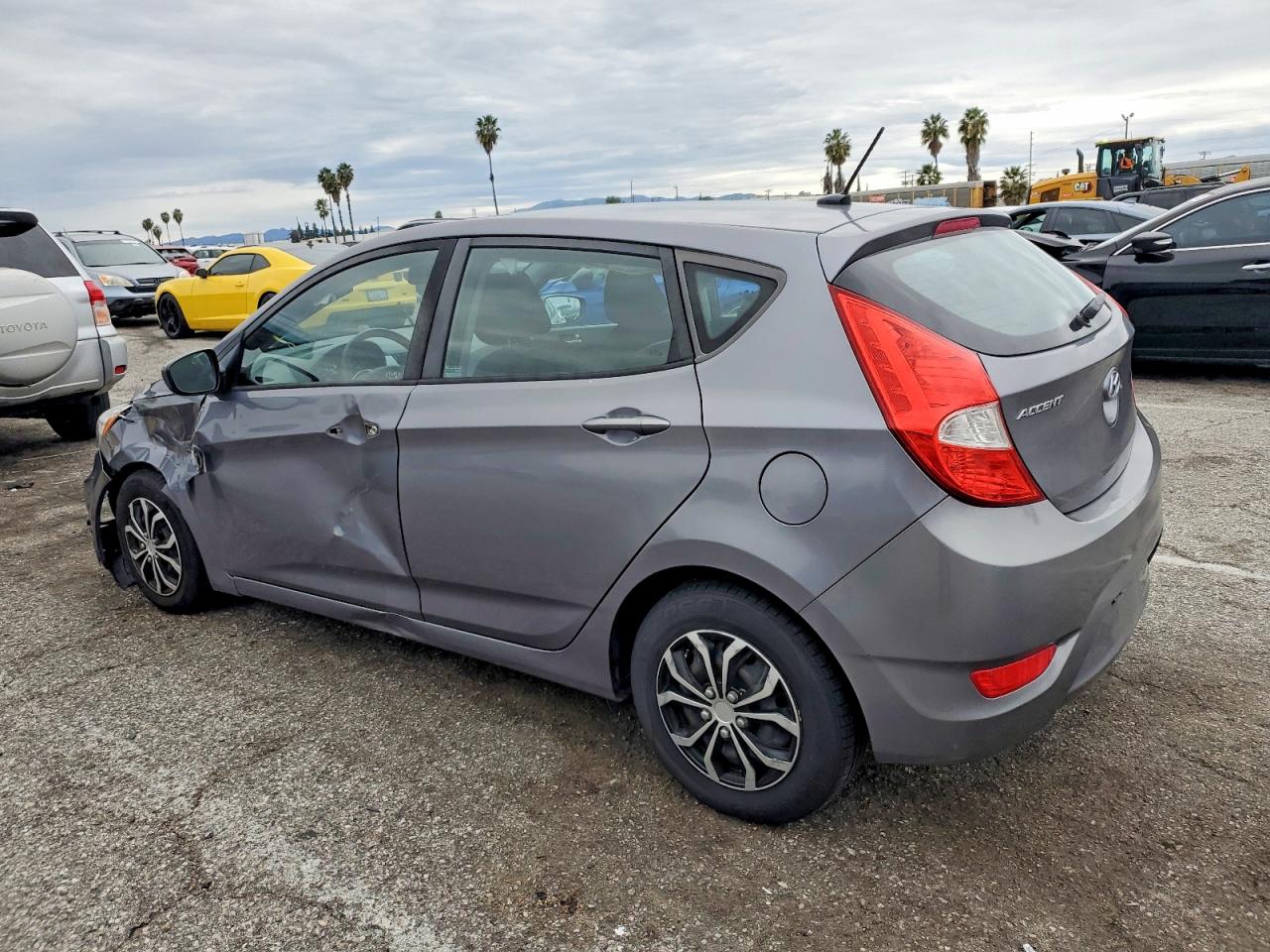 2017 HYUNDAI ACCENT SE photo 2