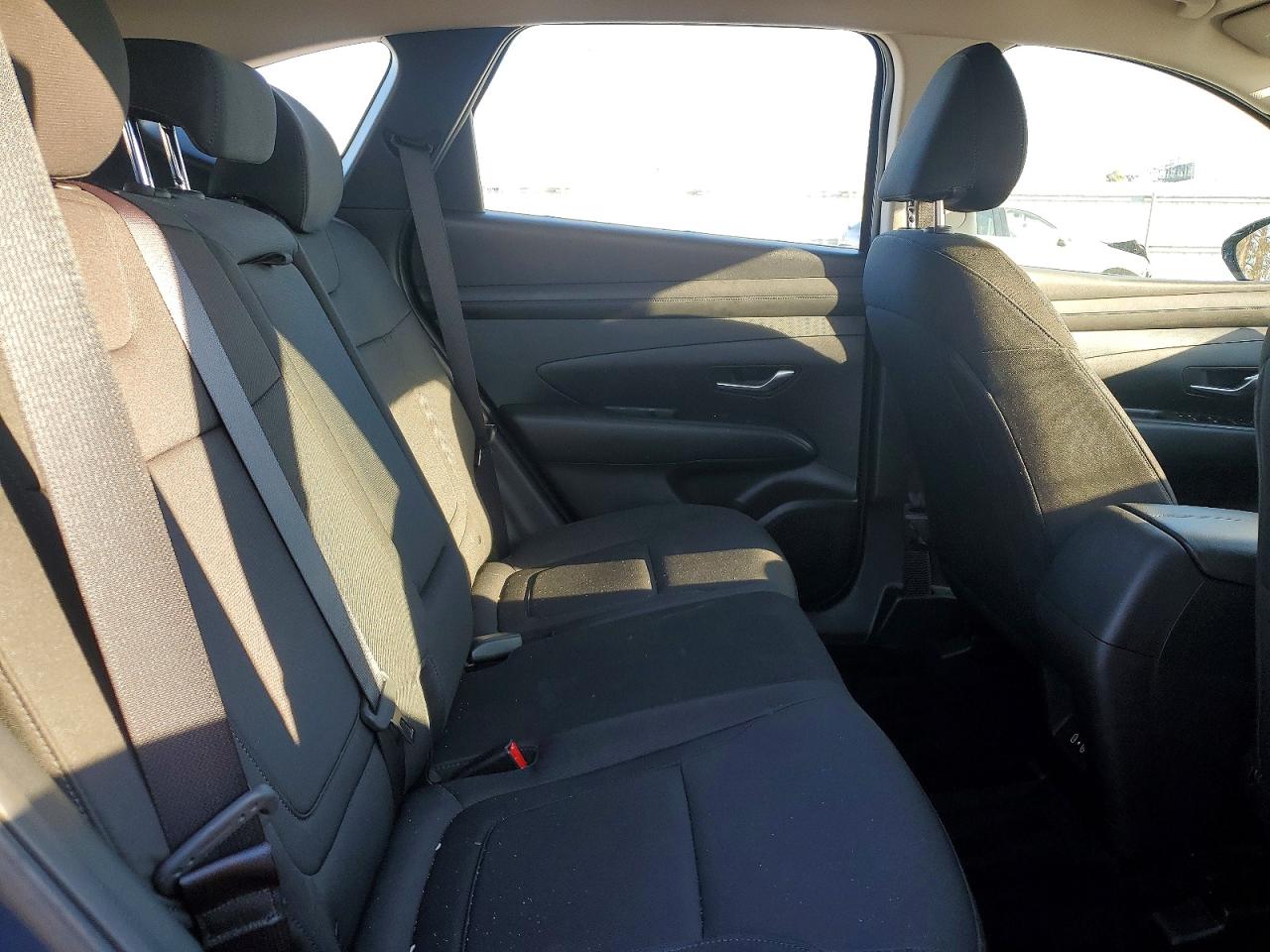 2025 HYUNDAI TUCSON SE photo 11