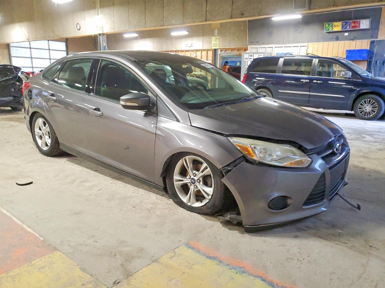 2014 FORD FOCUS SE photo 4