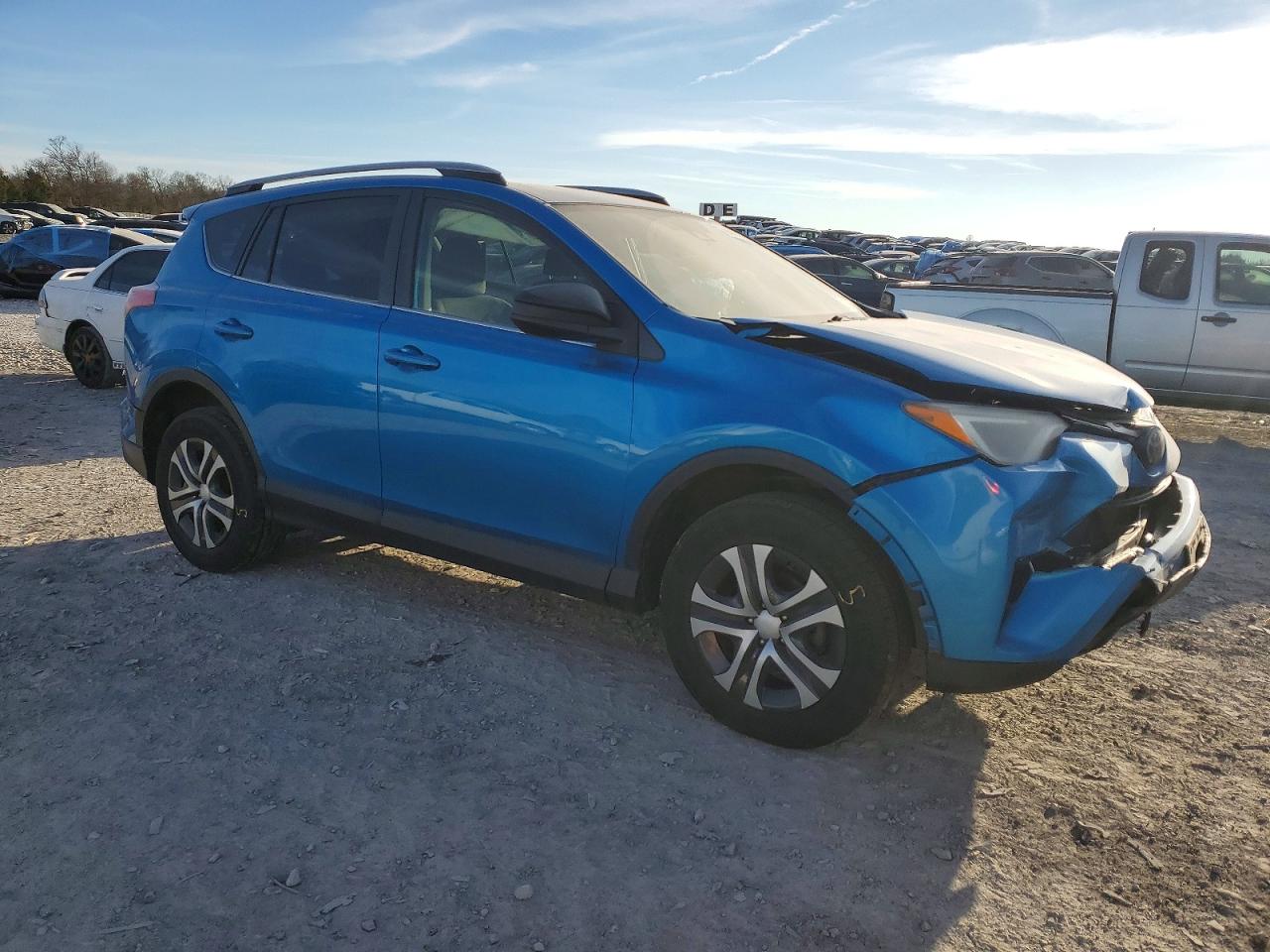 2018 TOYOTA RAV4 LE photo 7