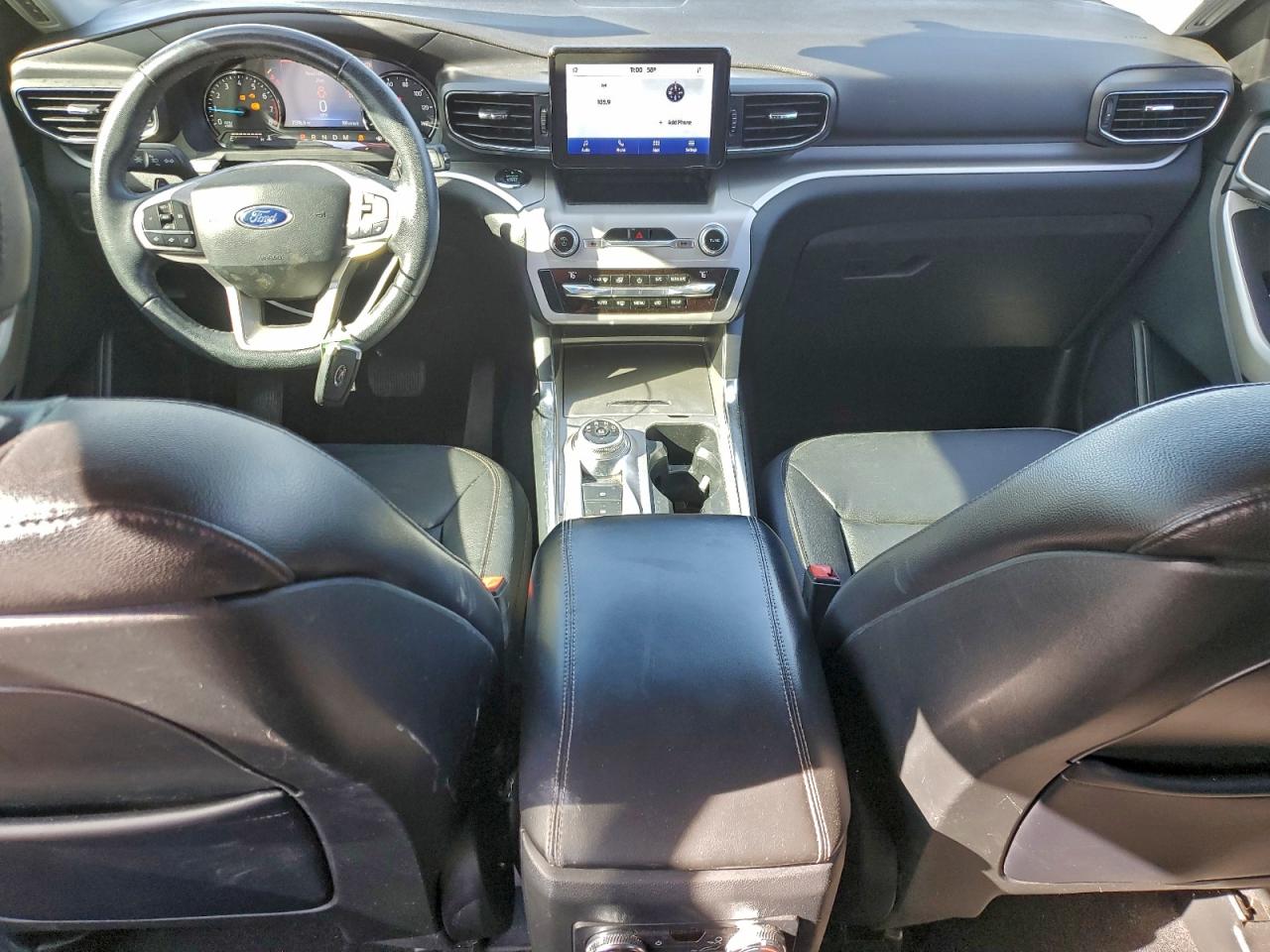 2020 FORD EXPLORER XLT photo 8