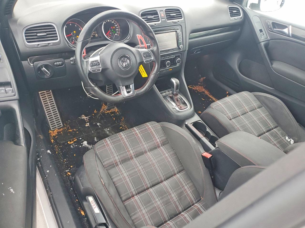 2012 VOLKSWAGEN GTI photo 8