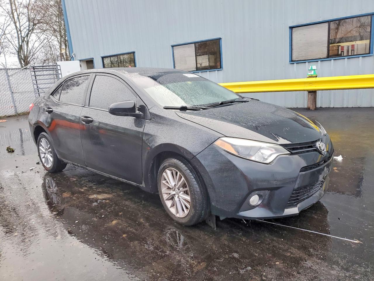 2015 TOYOTA COROLLA L photo 4