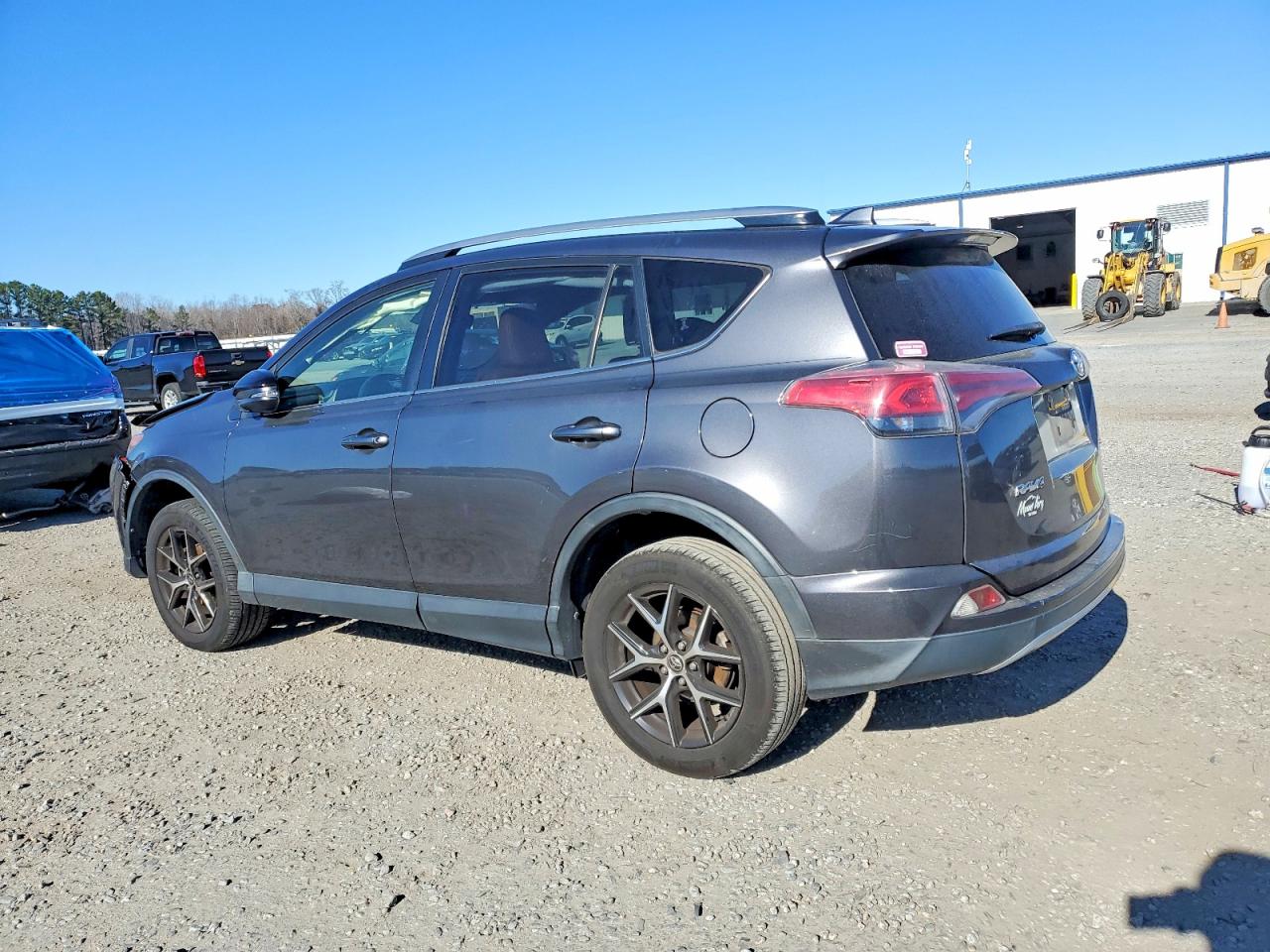 2018 TOYOTA RAV4 SE photo 3