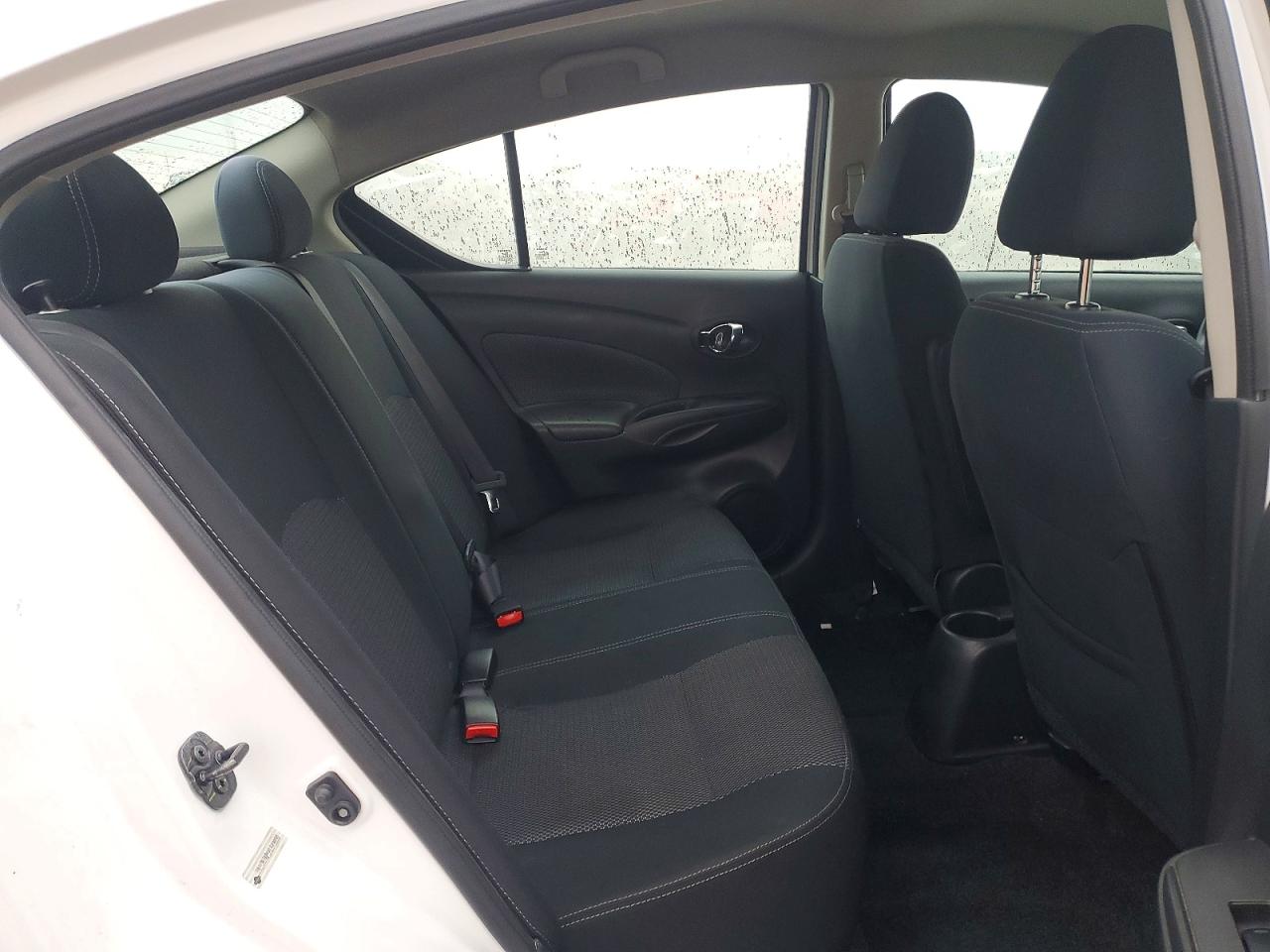 2019 NISSAN VERSA S photo 10
