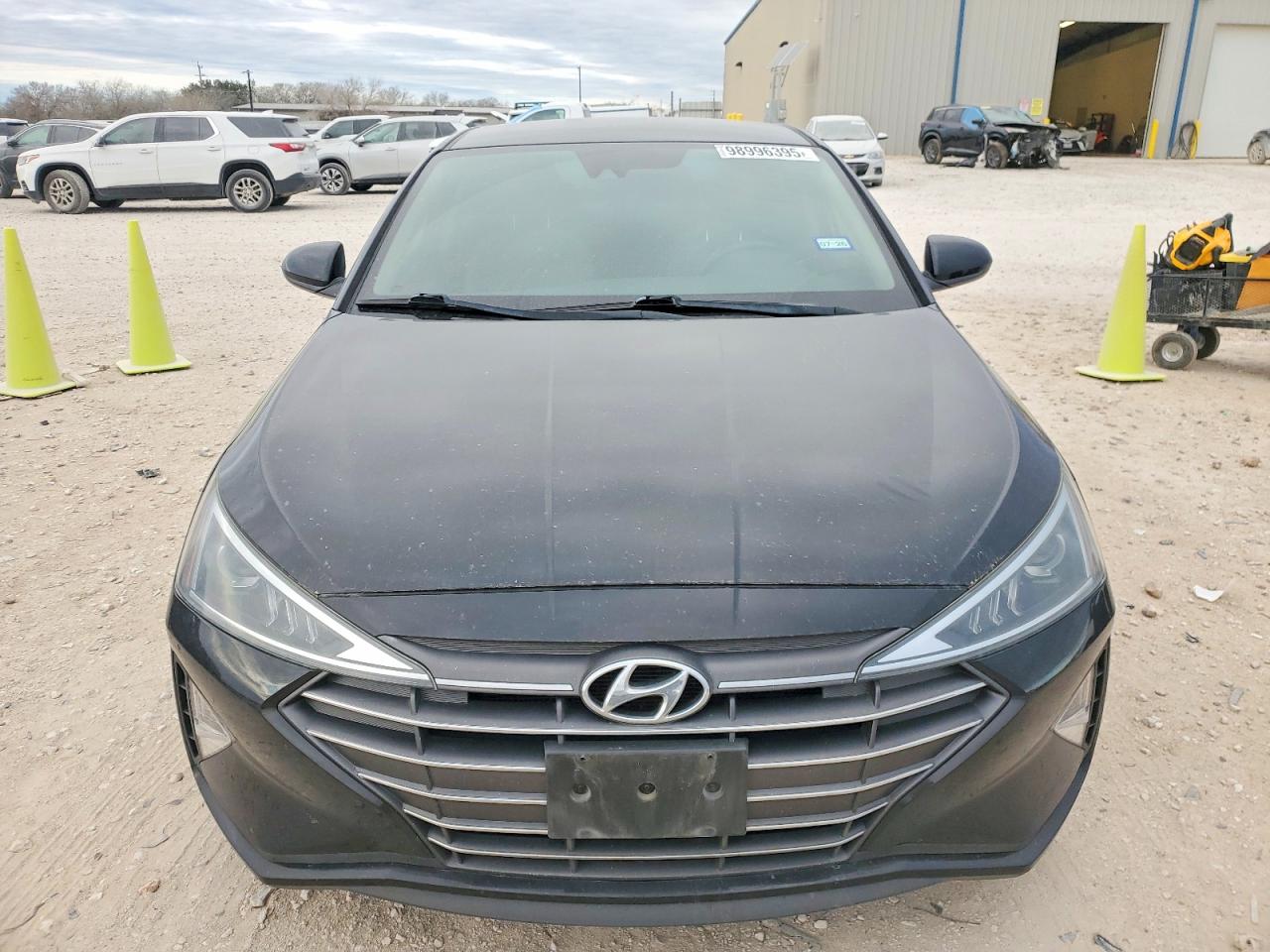 2020 HYUNDAI ELANTRA SEL photo 5