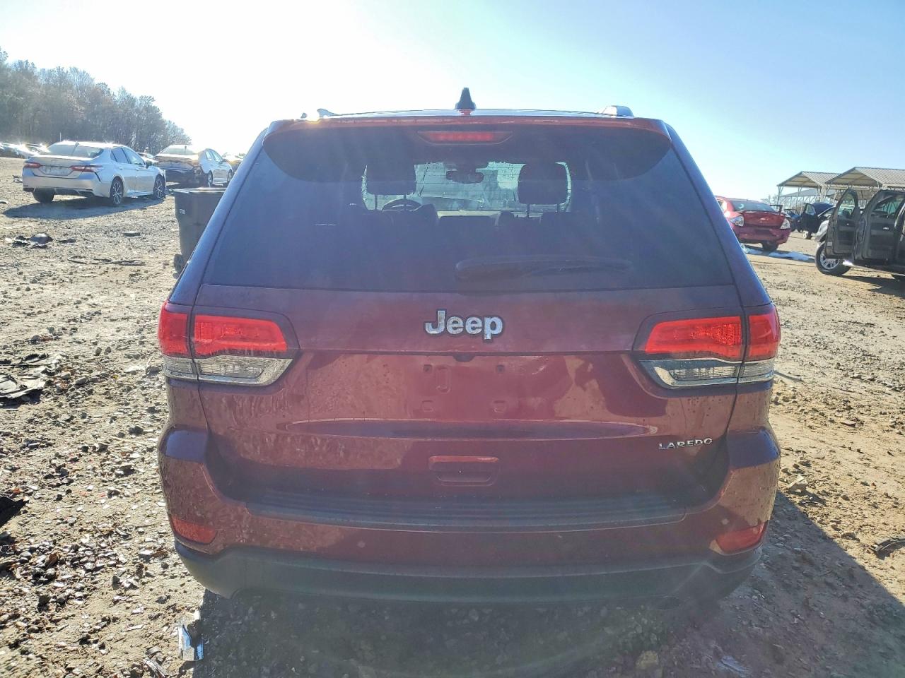 2020 JEEP GRAND CHEROKEE LAREDO photo 6