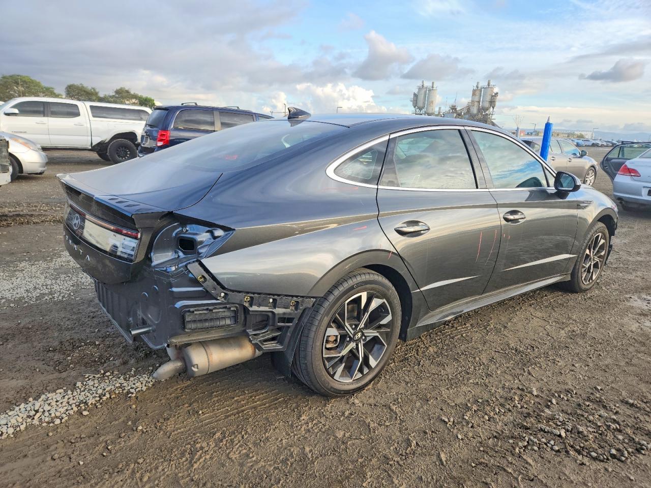 2024 HYUNDAI SONATA SEL photo 3