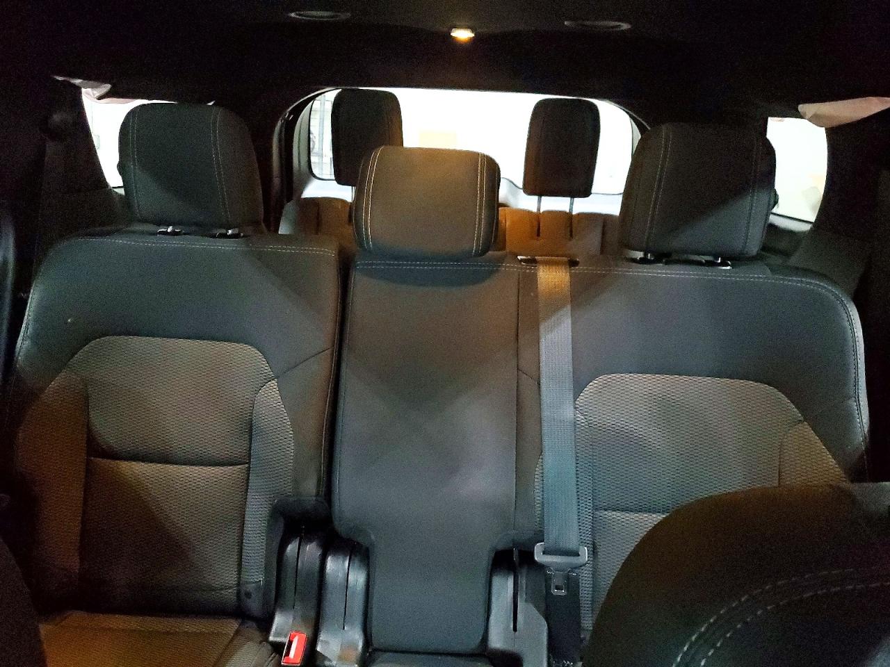 2017 FORD EXPLORER XLT photo 19