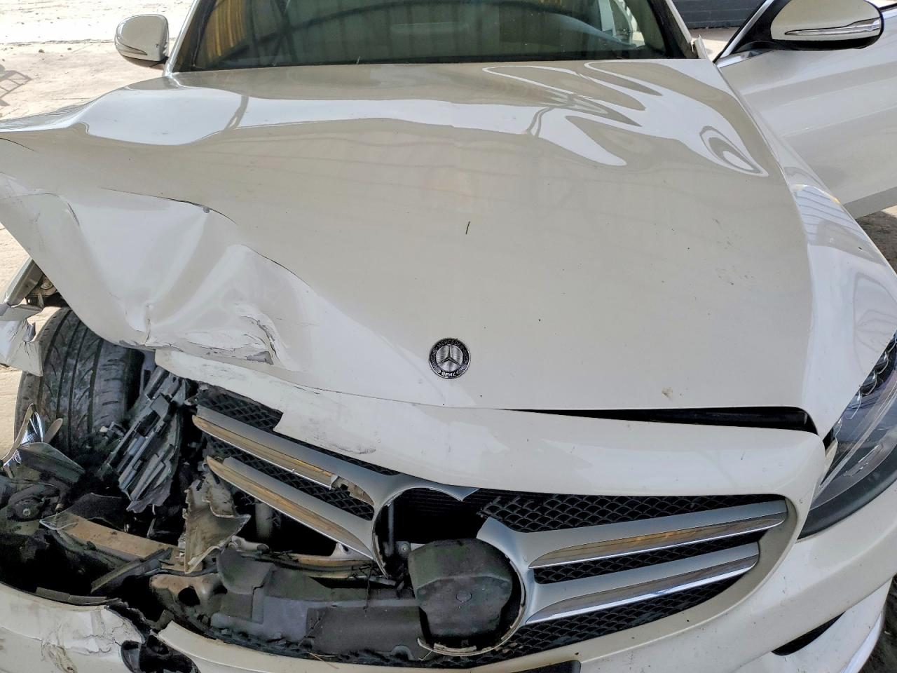 2015 MERCEDES-BENZ C 300 4MATIC photo 11