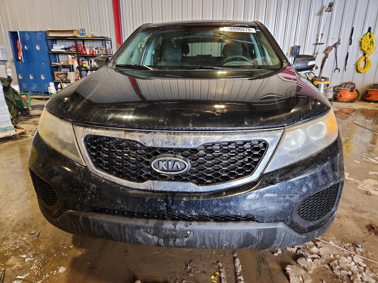 2011 KIA SORENTO photo 9