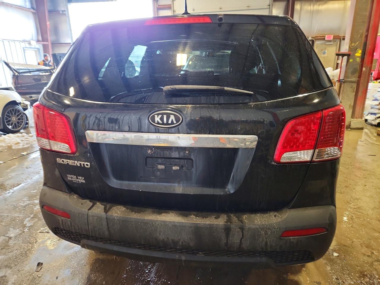 2011 KIA SORENTO photo 11