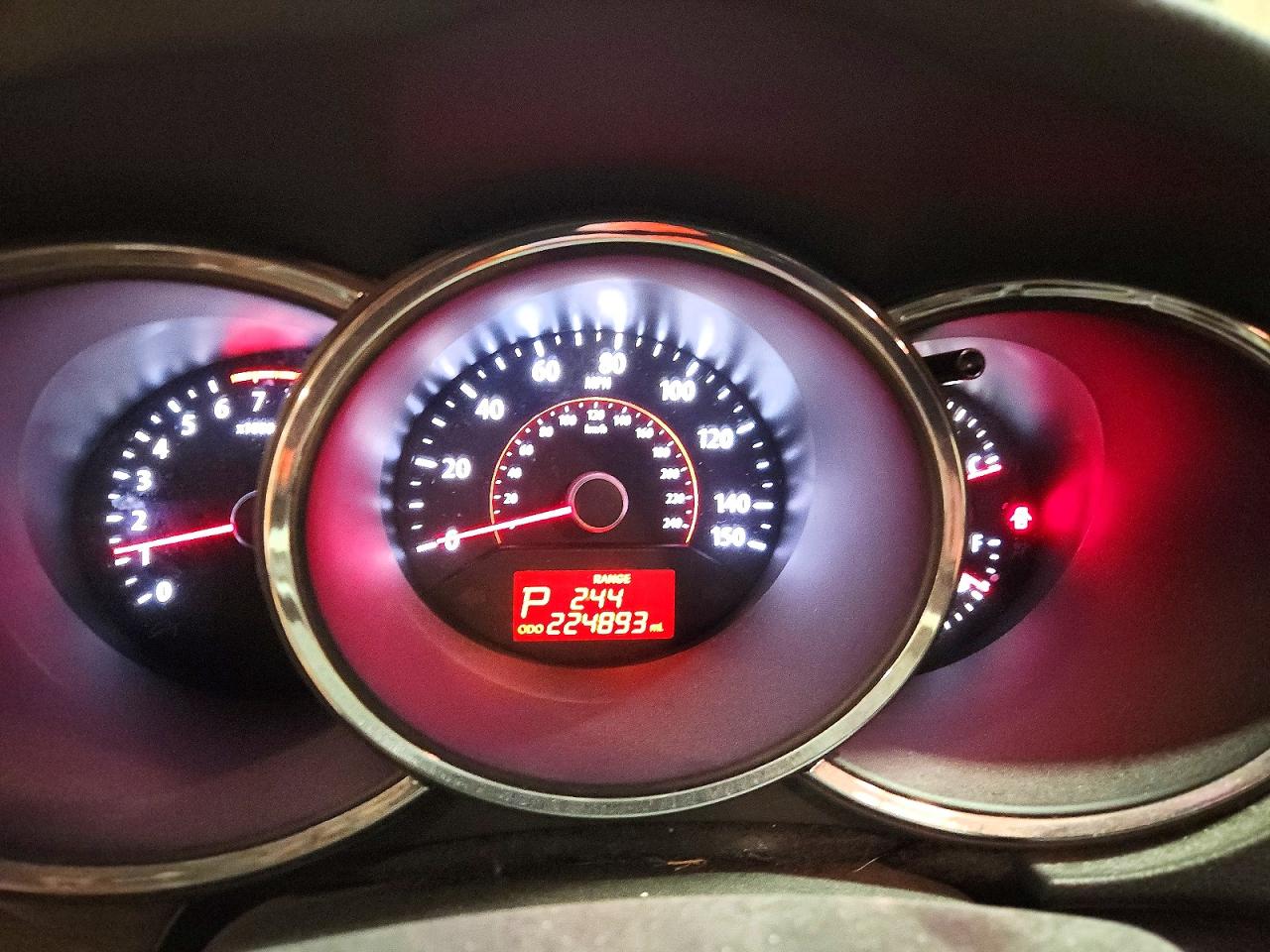 2011 KIA SORENTO photo 17