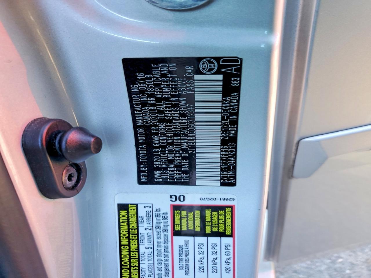 2016 TOYOTA COROLLA L photo 25