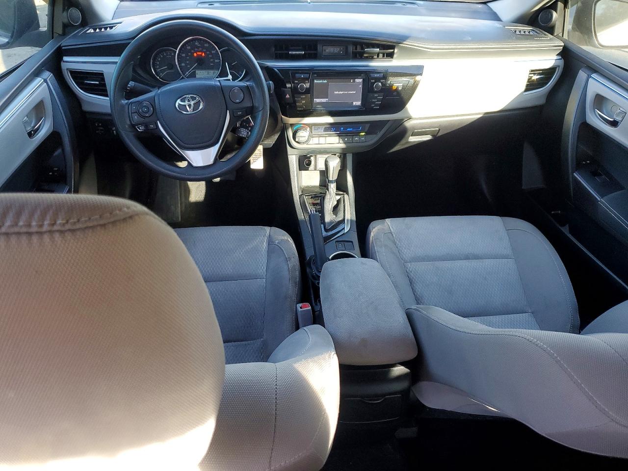 2016 TOYOTA COROLLA L photo 15