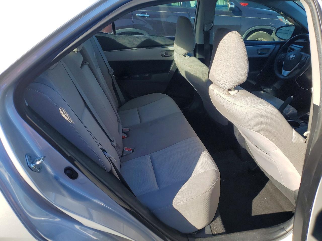 2016 TOYOTA COROLLA L photo 19