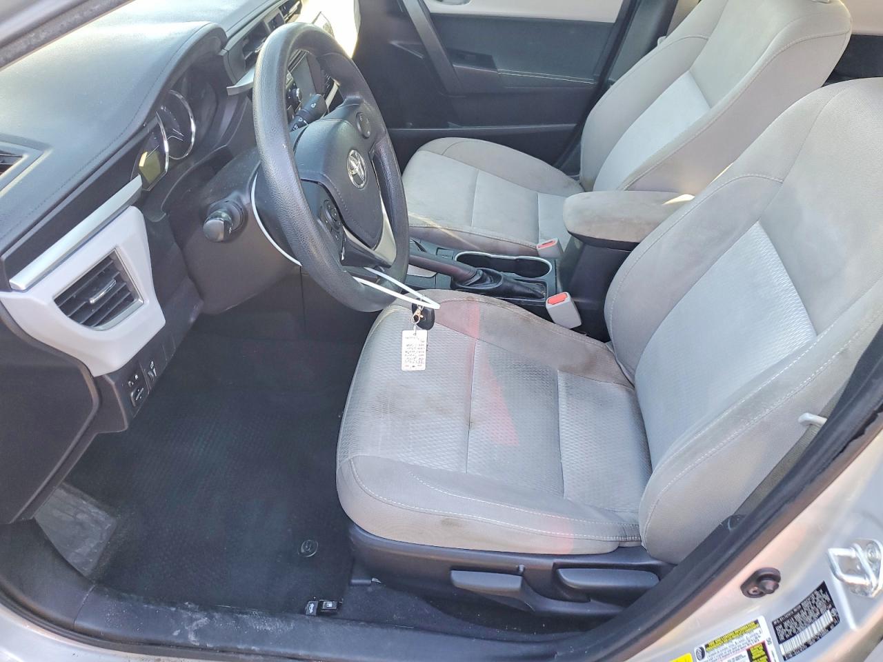 2016 TOYOTA COROLLA L photo 13