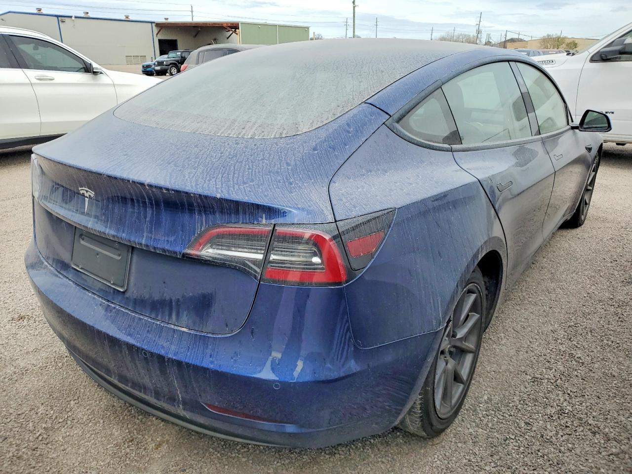 2022 TESLA MODEL 3 photo 3