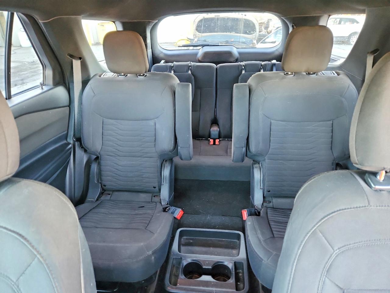 2020 FORD EXPLORER XLT photo 10