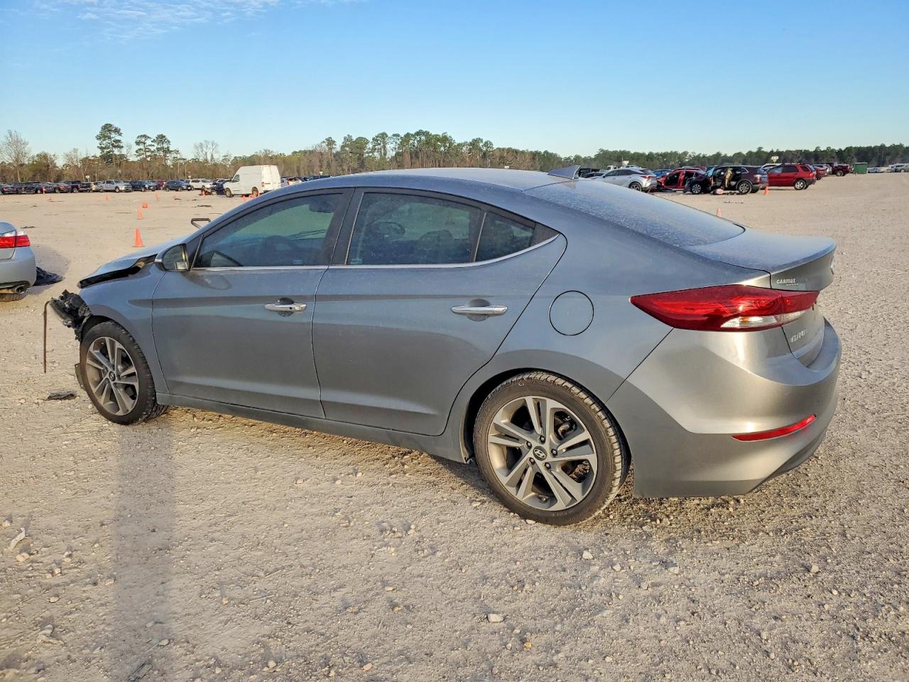2017 HYUNDAI ELANTRA SE photo 2