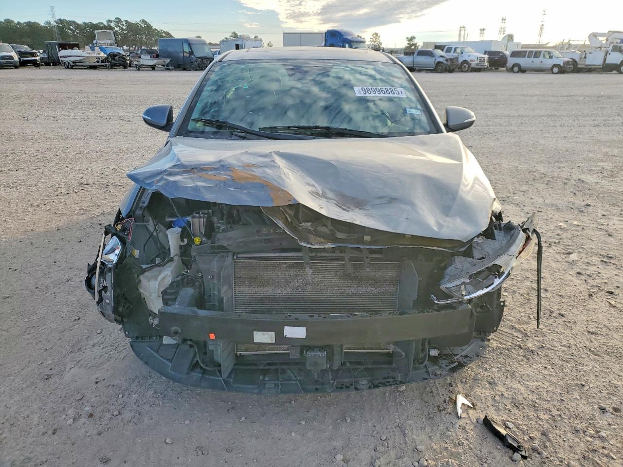 2017 HYUNDAI ELANTRA SE photo 5