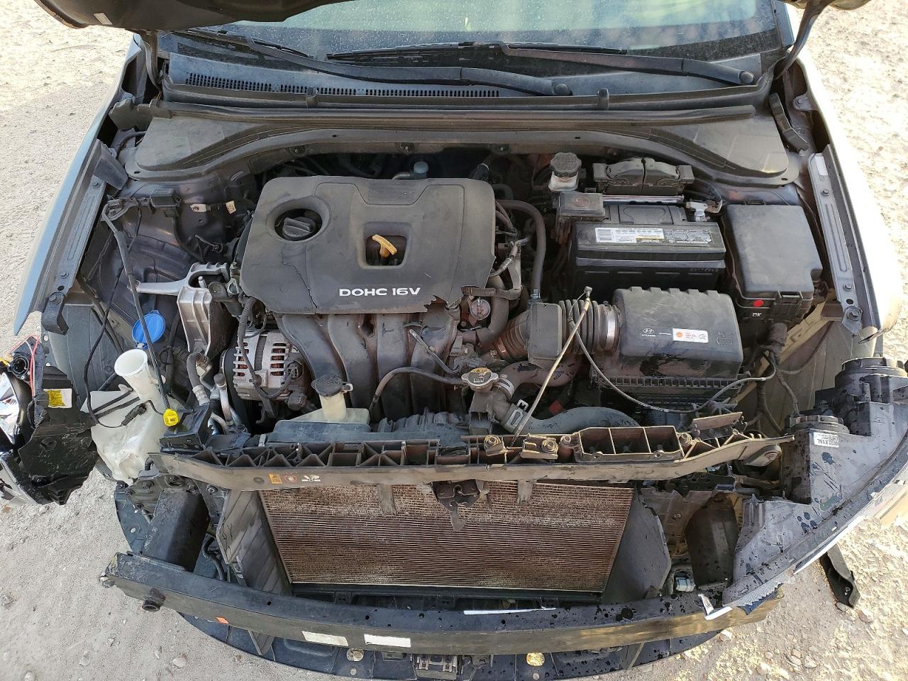 2017 HYUNDAI ELANTRA SE photo 11