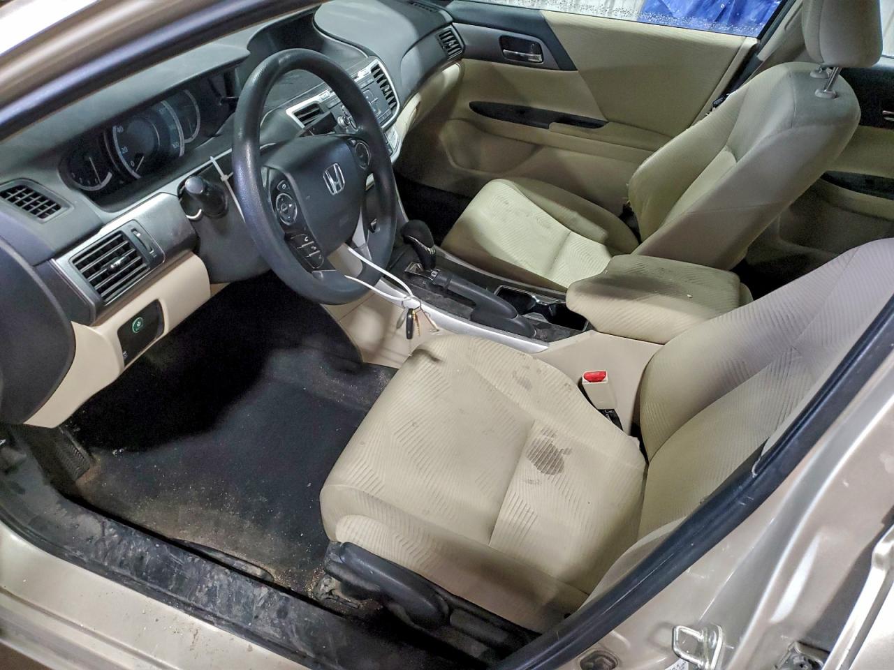 2015 HONDA ACCORD LX photo 13