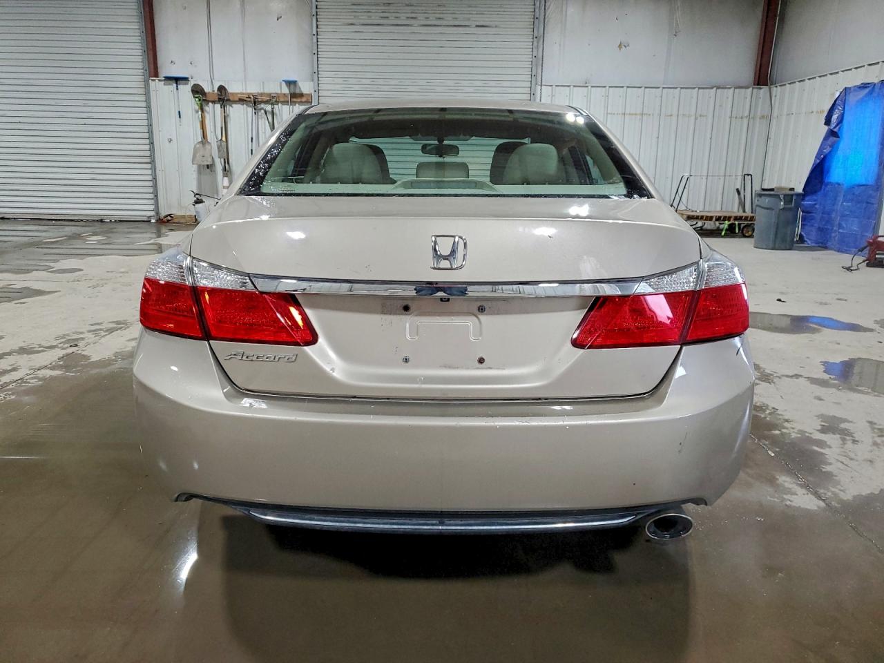 2015 HONDA ACCORD LX photo 11