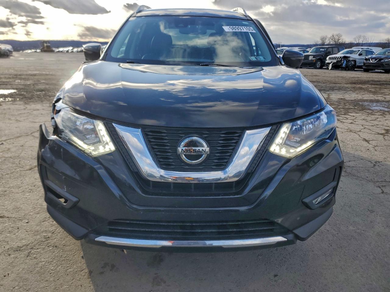 2019 NISSAN ROGUE S photo 5