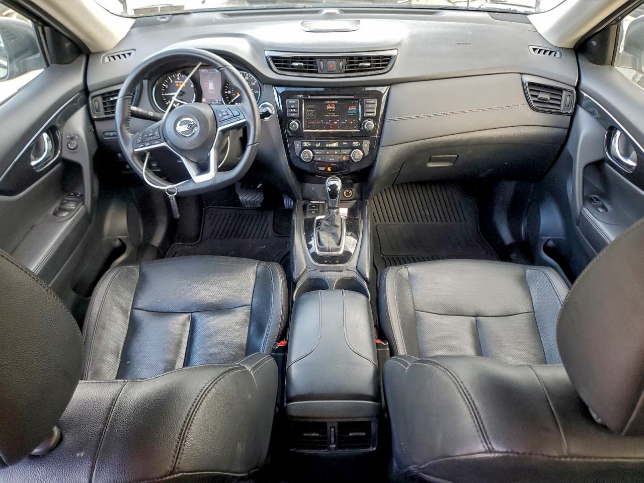 2019 NISSAN ROGUE S photo 8