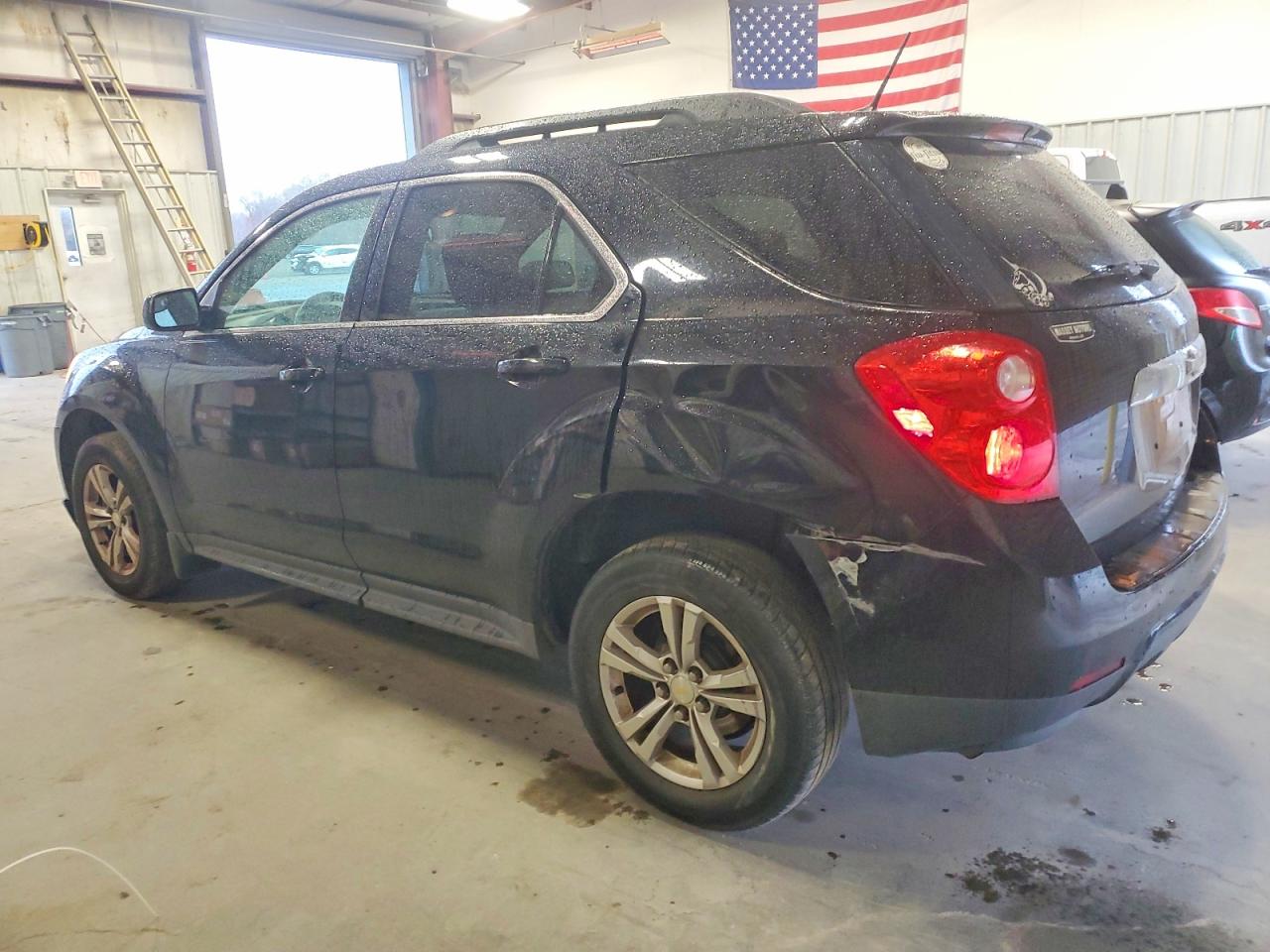 2013 CHEVROLET EQUINOX LT photo 2