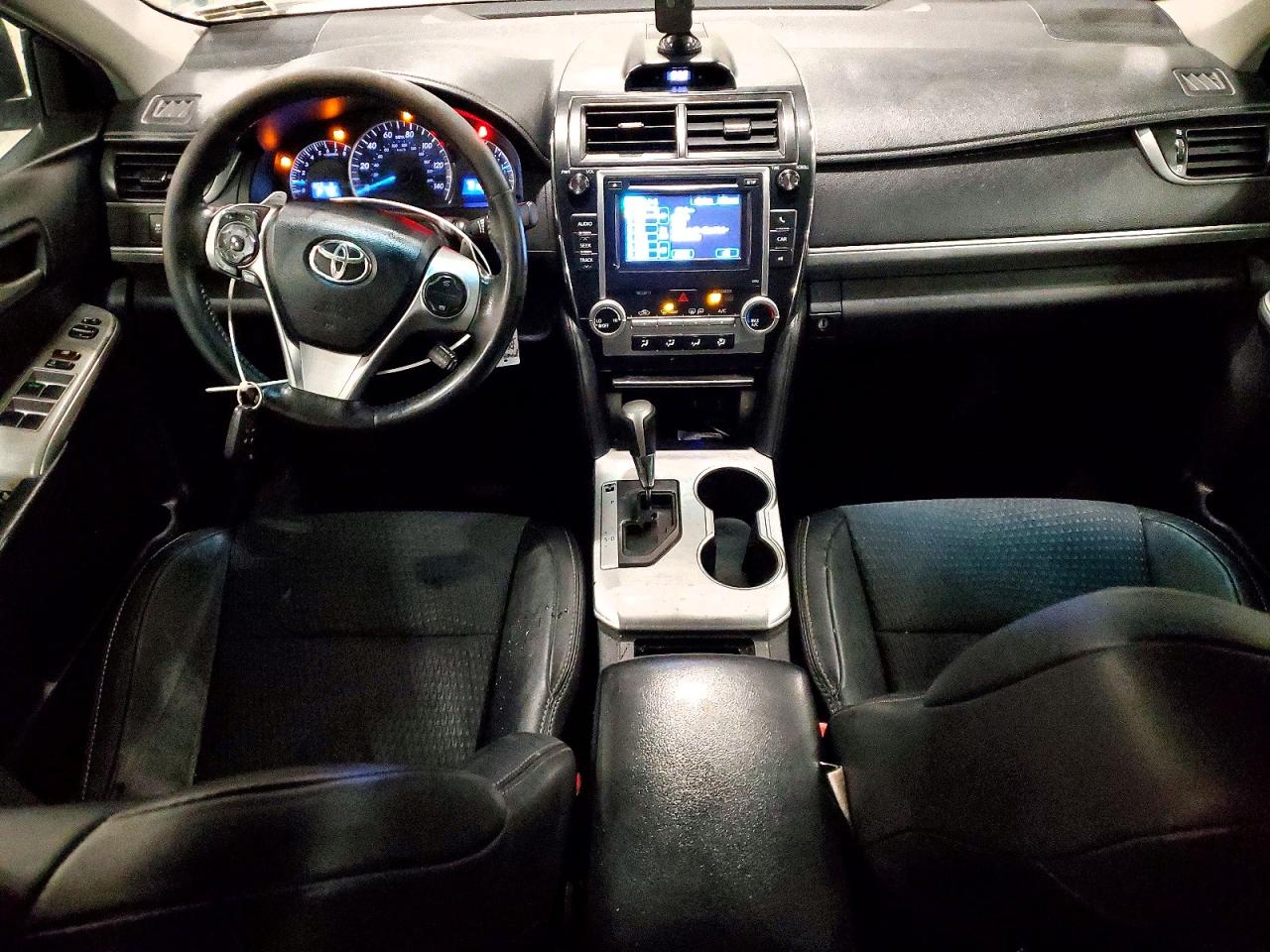 2012 TOYOTA CAMRY BASE photo 8