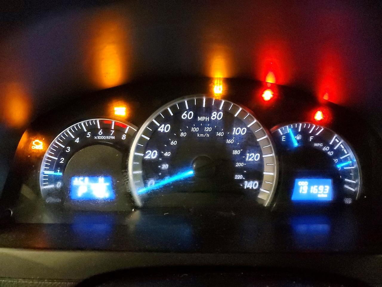 2012 TOYOTA CAMRY BASE photo 9