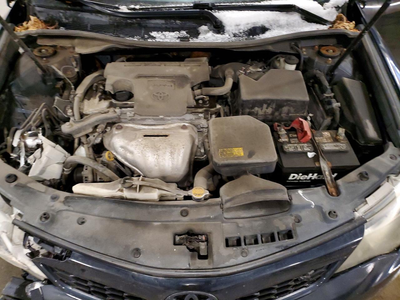 2012 TOYOTA CAMRY BASE photo 11