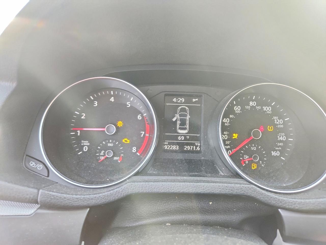 2018 VOLKSWAGEN PASSAT S photo 9