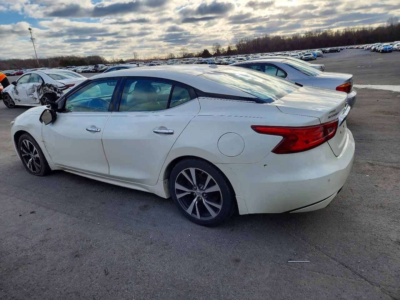 2017 NISSAN MAXIMA 3.5S photo 2