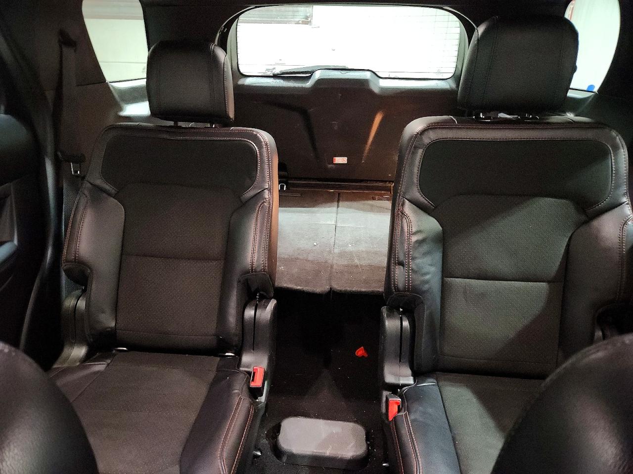 2019 FORD EXPLORER XLT photo 10