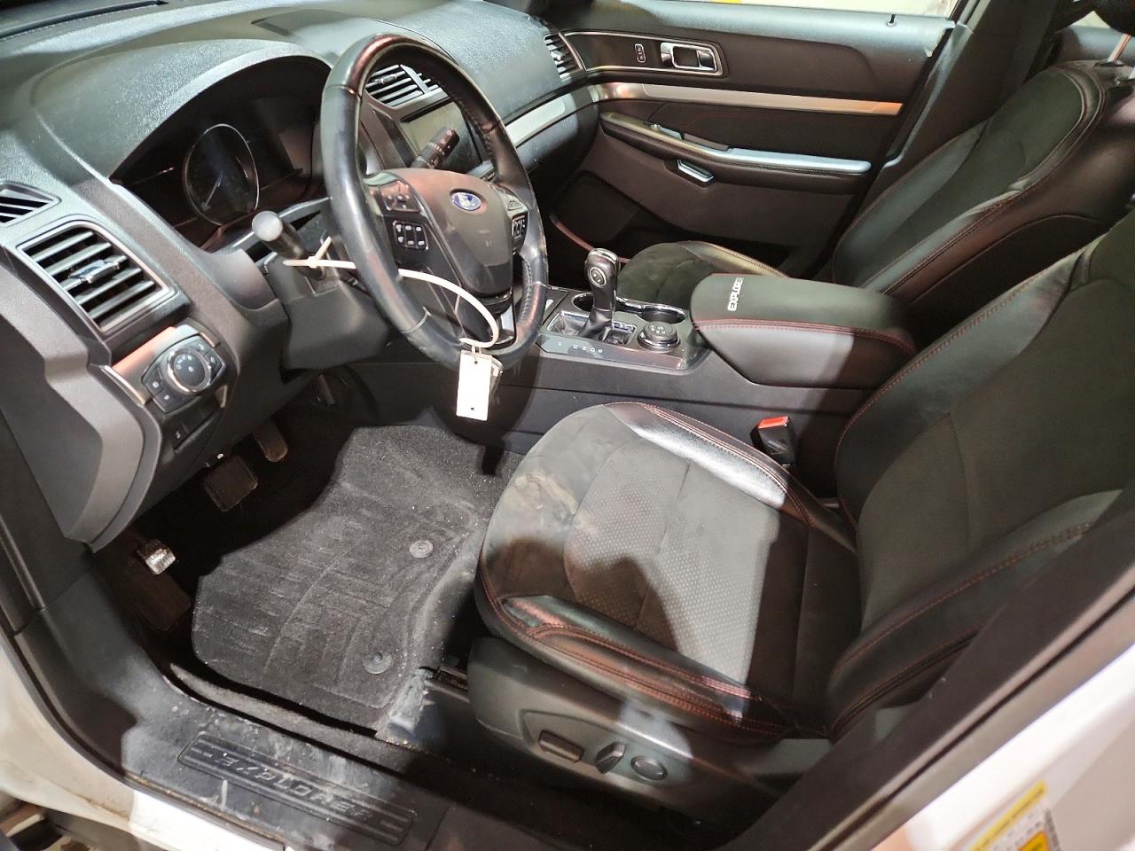 2019 FORD EXPLORER XLT photo 7