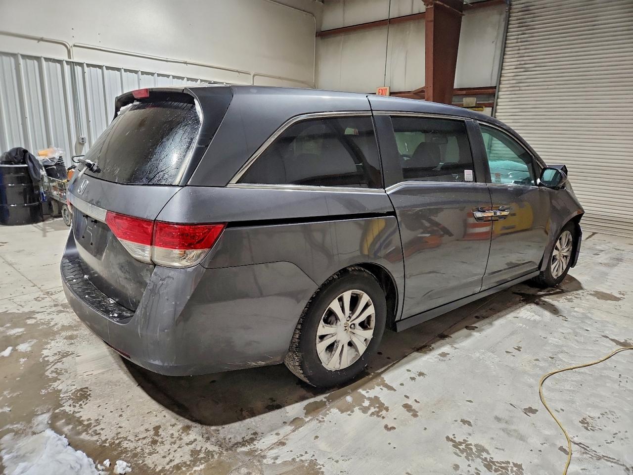 2016 HONDA ODYSSEY EXL photo 3