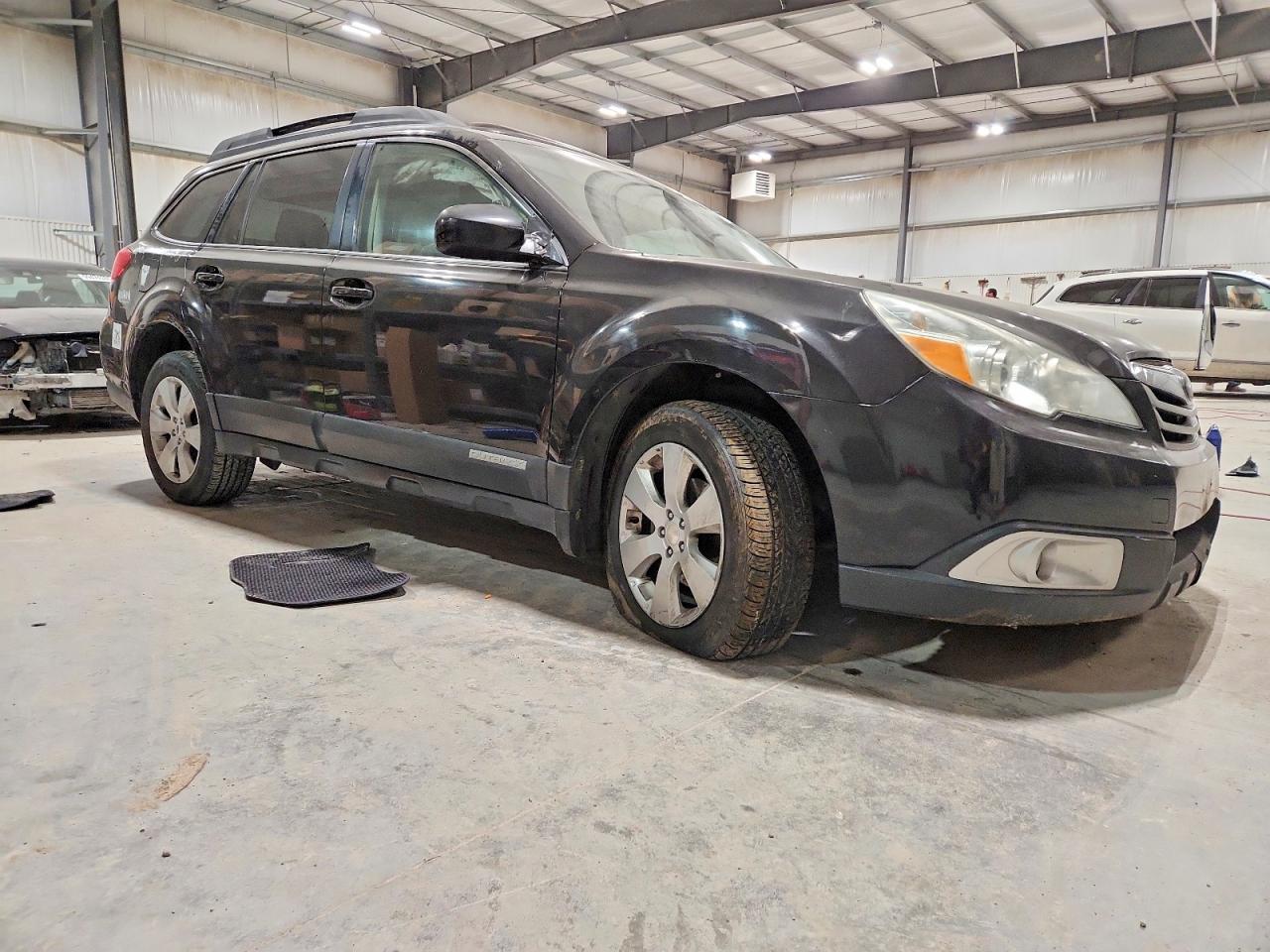 2010 SUBARU OUTBACK 2.5I PREMIUM photo 4