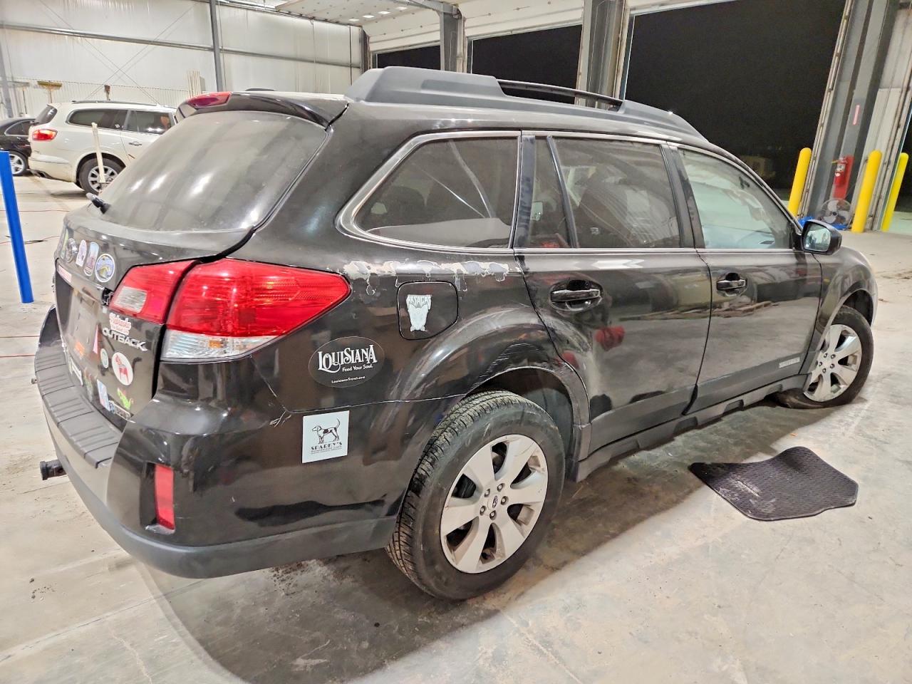 2010 SUBARU OUTBACK 2.5I PREMIUM photo 3