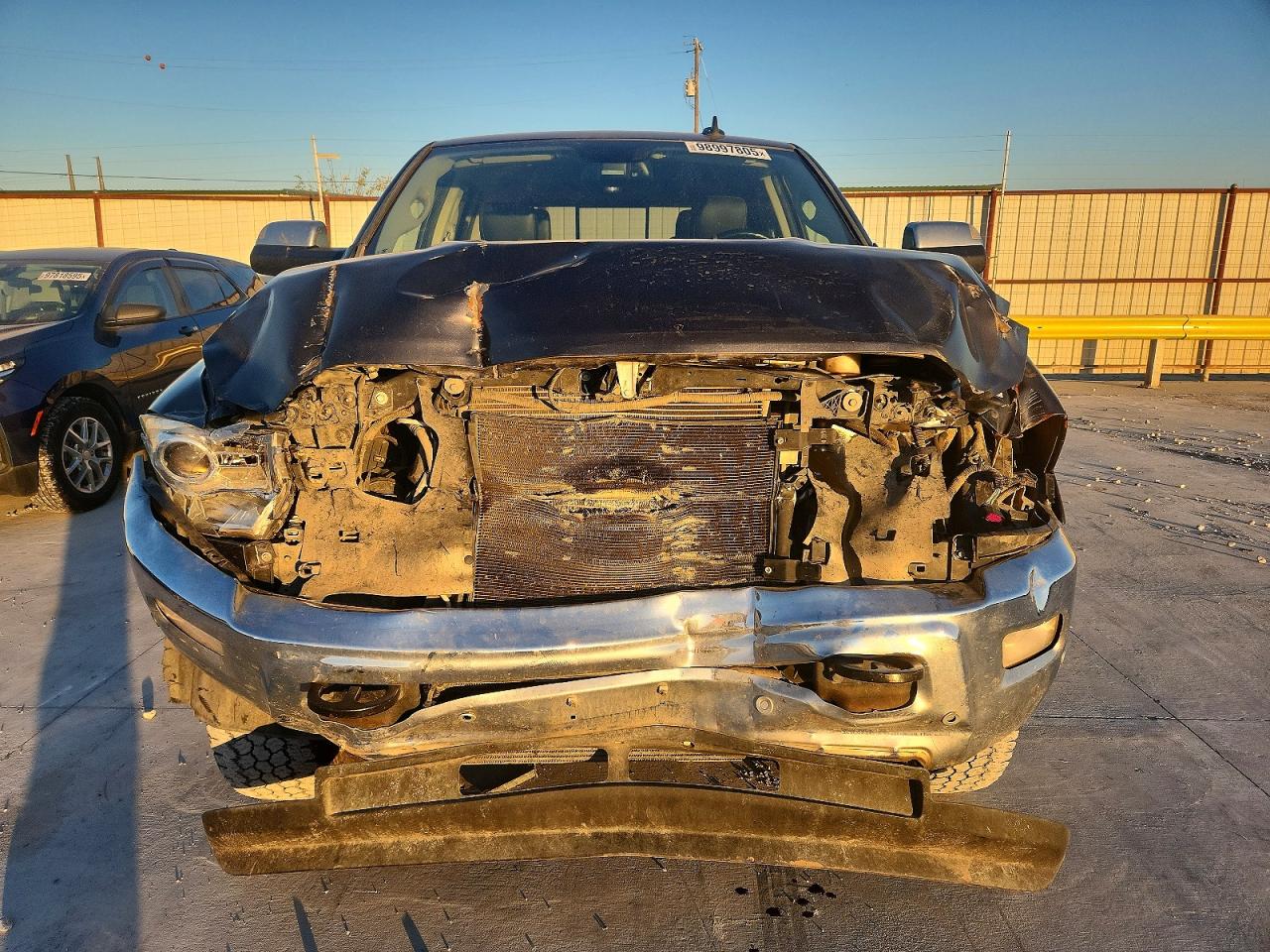 2018 RAM 3500 LARAMIE photo 9